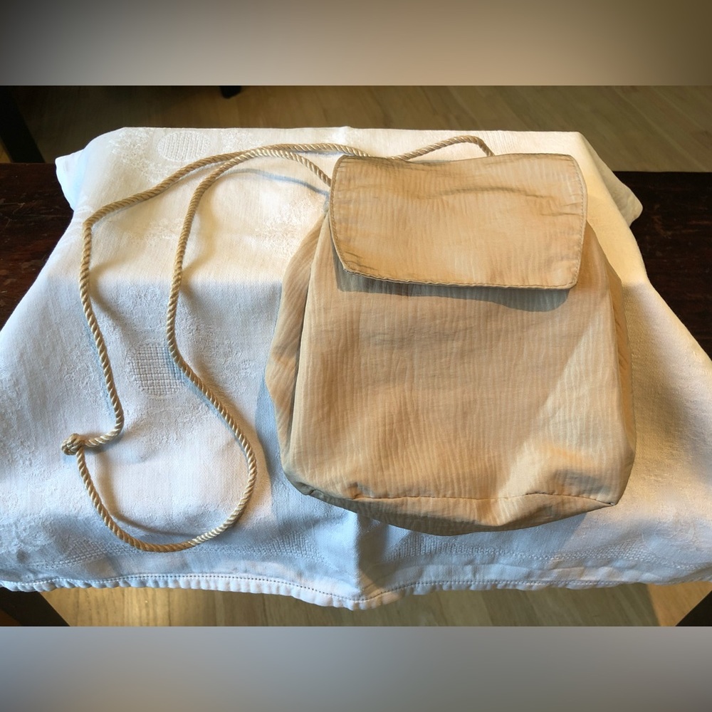 RARE FIND! Vintage Sharfman-Johnstad designer mini bag/evening bag in warm beige